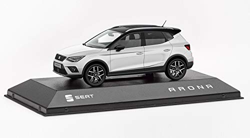 seat arona blanco y negro 1